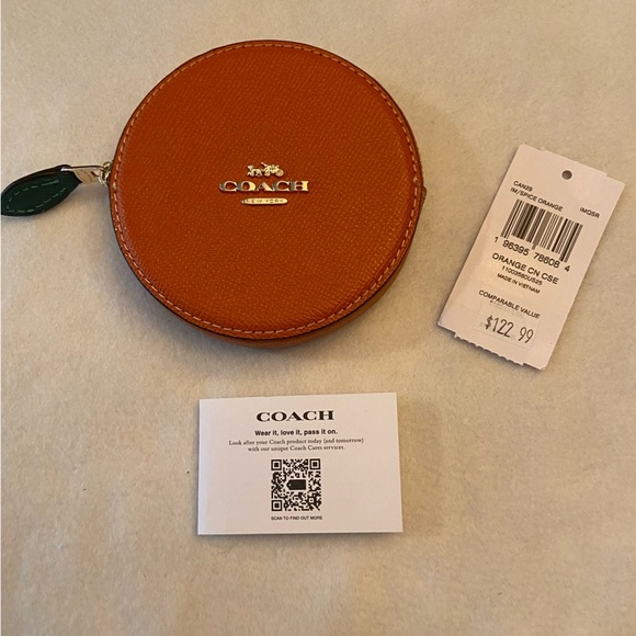 Coach Accessories - NWT Coach Orange Coin Case in Spice Orange crossgrain leather